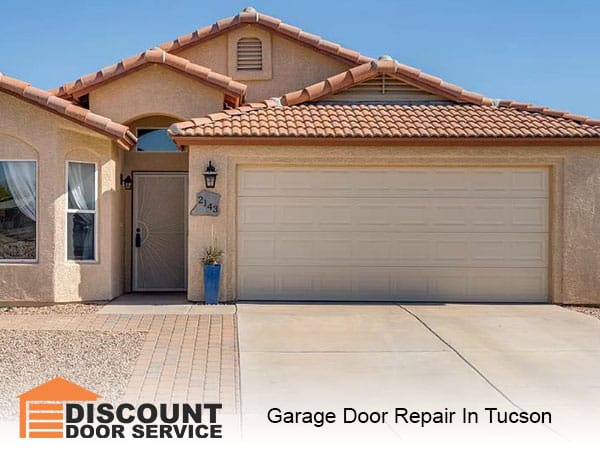 another of many garage doors serviced by Discount Doors in Tucson